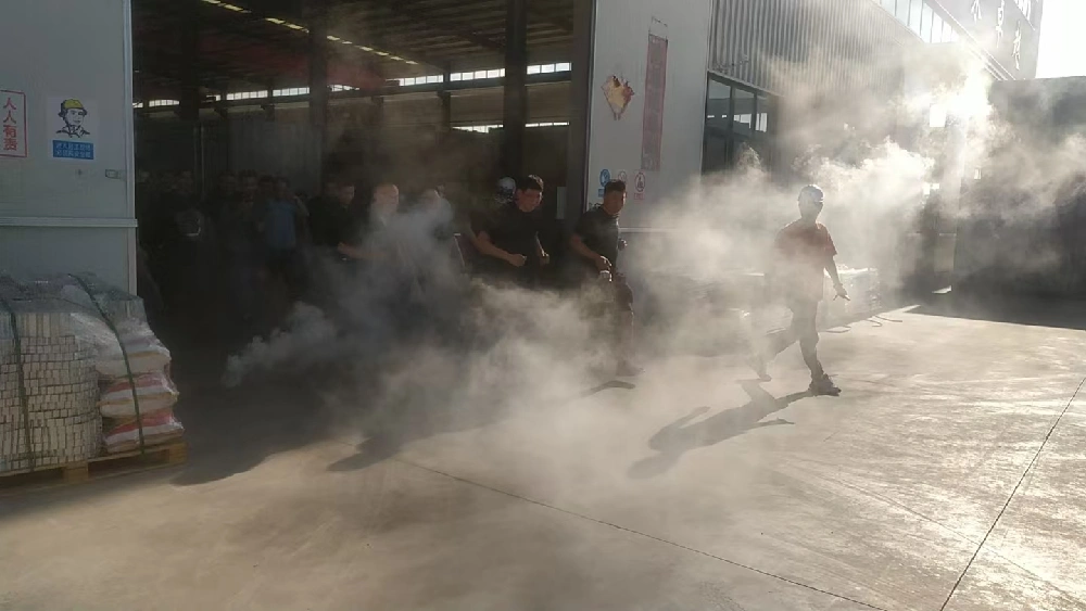 உற்பத்தி பாதுகாப்பின் பாதுகாப்பு வரிசையை பலப்படுத்த பாதுகாப்பு பயிற்சி மற்றும் தப்பிக்கும் பயிற்சிகளை நடத்துதல்